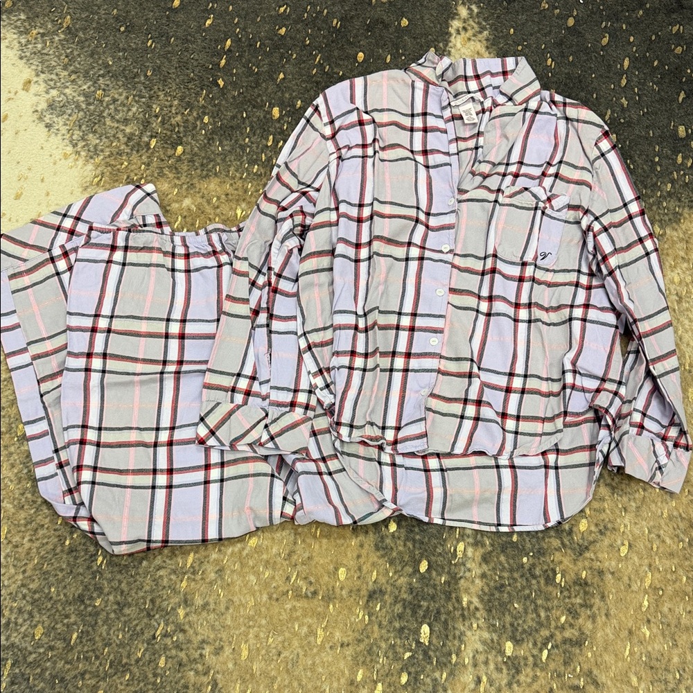 Victoria's Secret Plaid pajamas in Red and purple LG